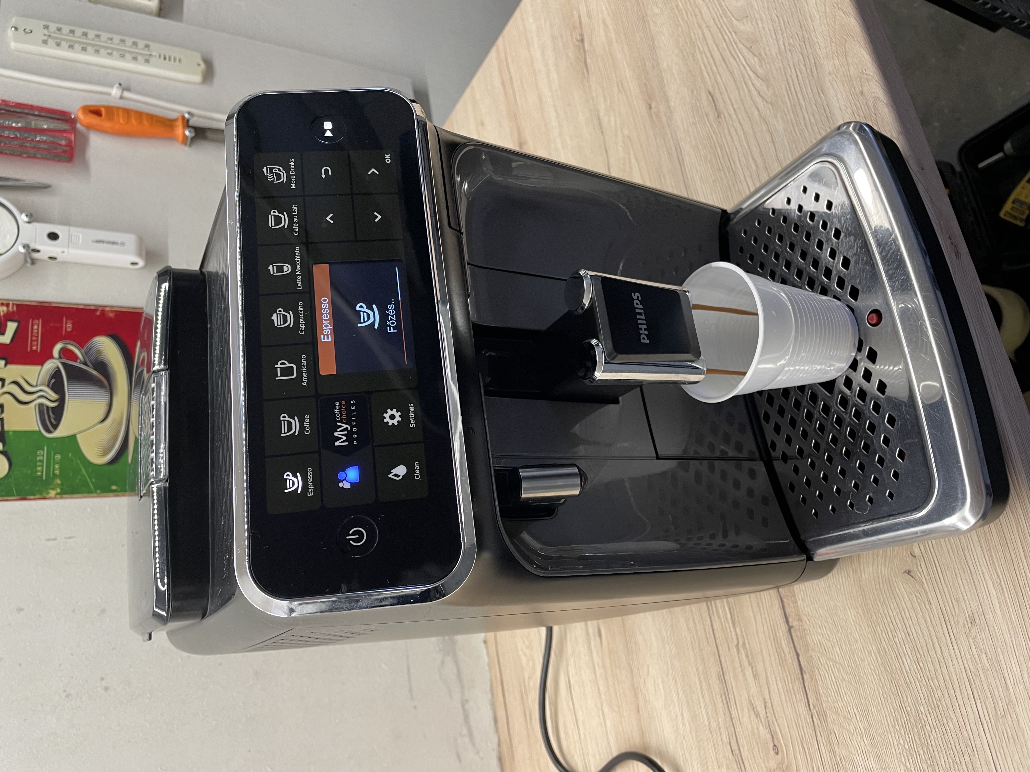 Philips LatteGo javítás: bekapcsolás után hibajelzés, majd teljes leállás