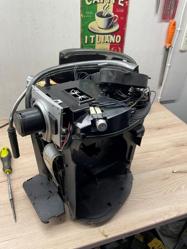 Saeco Odea karbantartás